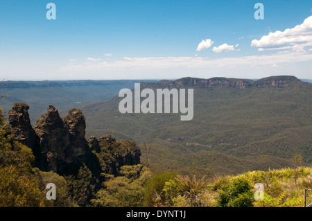 Les trois Sœurs rock formations dans les Blue Mountains, New South Wales, Australie. Banque D'Images