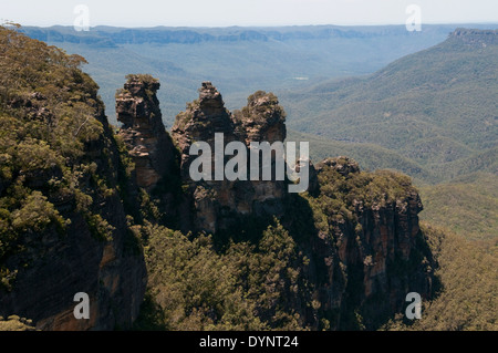 Les trois Sœurs rock formations dans les Blue Mountains, New South Wales, Australie. Banque D'Images