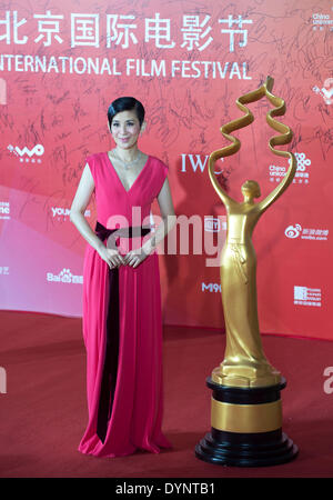 Beijing, Chine. Apr 23, 2014. L'actrice Sandra Ng pose au tapis rouge lors de la cérémonie de clôture du 4e Festival International du Film de Beijing à Beijing, capitale de Chine, le 23 avril 2014. © Zhang Yu/Xinhua/Alamy Live News Banque D'Images