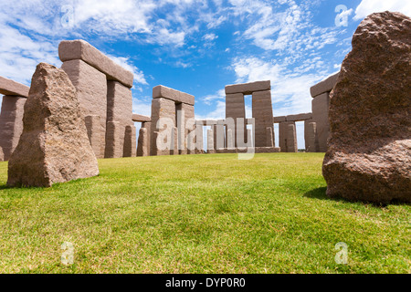 Stonehenge est l'Esperance une réplique de l'Orgininal au Royaume-Uni comme il l'aurait regardé autour de 1950 B.C. Banque D'Images