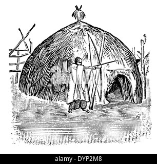 Hutte rurale, l'Afrique de l'Ouest, maison traditionnelle, illustration de l'Encyclopédie Soviétique, 1926 Banque D'Images