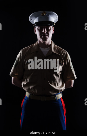 Coup d'entre nous de contour bleu marine en uniforme Banque D'Images