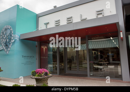 Tesla Motors showroom à Oakbrook, une banlieue de Chicago, Illinois USA Banque D'Images