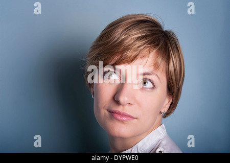 Beau portrait d'une femme romantique Banque D'Images