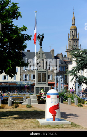 Binic, mémorial DE LA SECONDE GUERRE MONDIALE près de Saint-Brieuc, Côtes-d'Armor,Bretagne,Bretagne,France Banque D'Images