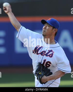 Flushing, NY, USA. Apr 20, 2014. Daisuke Matsuzaka (Mets) MLB : Daisuke Matsuzaka les Mets de New York en ligue majeure de baseball pendant les match contre les Braves d'Atlanta au Citi Field à Flushing, NY, USA . © AFLO/Alamy Live News Banque D'Images