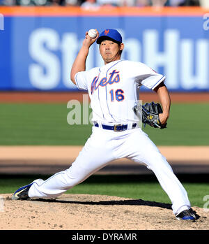 Flushing, NY, USA. Apr 20, 2014. Daisuke Matsuzaka (Mets) MLB : Daisuke Matsuzaka les Mets de New York en ligue majeure de baseball pendant les match contre les Braves d'Atlanta au Citi Field à Flushing, NY, USA . © AFLO/Alamy Live News Banque D'Images