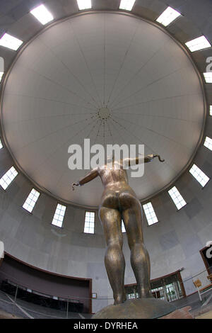 Hygieia statue dans la Wandelhalle dans Bad Toelz, 2011 Banque D'Images