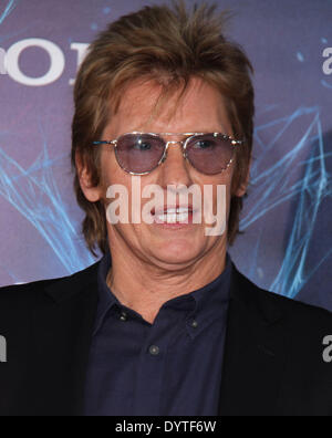 New York, New York, USA. Apr 24, 2014. Comédien DENIS LEARY assiste à la première de New York "The Amazing Spider-Man 2", tenue au Ziegfeld Theatre. Credit : Nancy Kaszerman ZUMAPRESS.com/Alamy/Live News Banque D'Images
