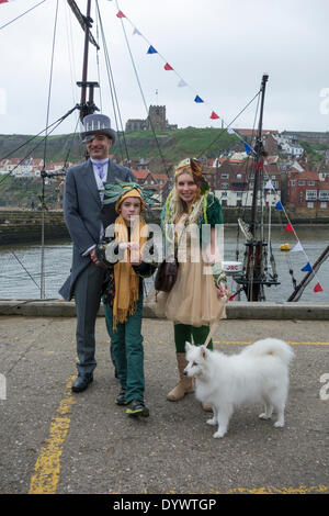 Whitby Goth Week-end, Avril, 2014. Whitby, North Yorkshire, Angleterre. UK Banque D'Images