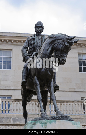 Statue en bronze de Field Marshall Frederick Sleigh Roberts situé dans la région de Horse Guards Parade, Londres, Angleterre, Royaume-Uni. Banque D'Images