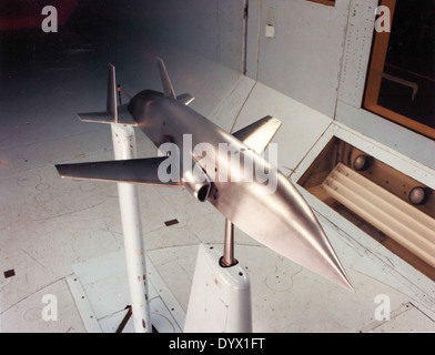 L'UAV Teledyne Ryan, développé comme drone ou véhicule télépiloté (RPV), était un avion pionnier dans l'aviation sans pilote. Il a contribué au développement de systèmes sans pilote utilisés pour la surveillance, la reconnaissance et les opérations militaires. Banque D'Images
