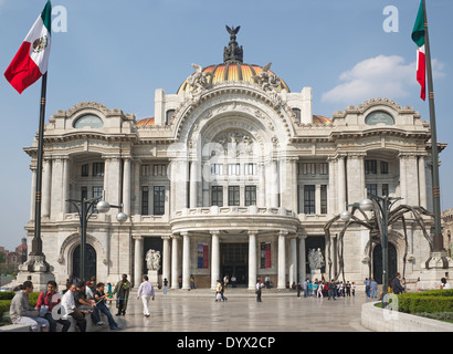 Palacio de Bellas Artes façade Art déco Alameda Central Mexico Mexique Banque D'Images