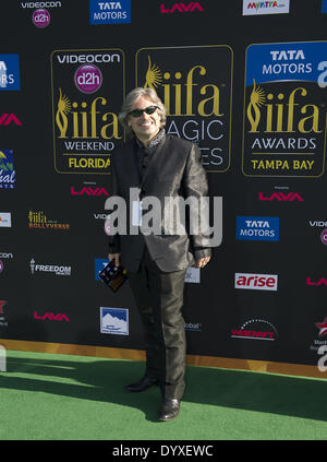 Tampa, Floride, USA. Apr 25, 2014. Tampa, Floride - le 25 avril 2014 : balades le tapis vert à ''la magie de l'IIFA Les Films'' qui est l'événement du jour 3 de la 15e édition de l'IIFA Awards & Week-end. Crédit : Andrew Patron/ZUMAPRESS.com/Alamy Live News Banque D'Images