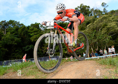 Cairns, Australie. 27 avr, 2014. Au cours de la mens elite cross country course à la Coupe du Monde de vélo de montagne UCI dans la forêt tropicale, Smithfield Cairns. Credit : Action Plus Sport/Alamy Live News Banque D'Images