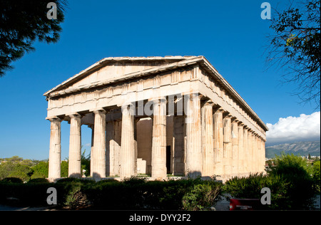 Temple d'Héphaïstos, un temple bien conservé avec des colonnes doriques à l'Agora d'Athènes. Banque D'Images