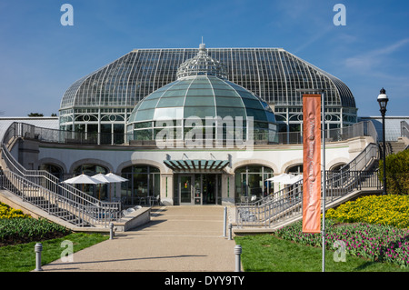 Les émissions et les portes d'entrée principales de Phips véranda. Pittsburgh, Pennsylvanie Banque D'Images