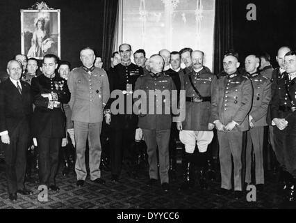 Bienvenue d'officiers par Kurt von Hammerstein-Equord au Kaiserhof, 1934 Banque D'Images