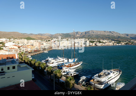 Voir large front de la ville de Chios plus grande ville sur l'île grecque de Chios Chios Island 5ème plus grande île Banque D'Images