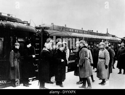 La délégation russe à la gare de Brest-Litovsk, 1918 Banque D'Images