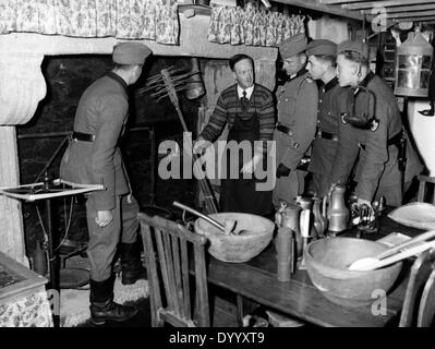 Les membres de la SAR sur les îles Anglo-Normandes, 1942 Banque D'Images