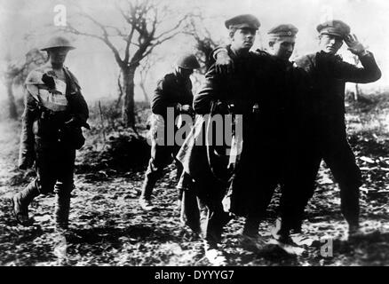 Les soldats allemands blessés au front pendant la Première Guerre mondiale Banque D'Images