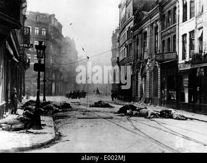 Lendemain d'un combat de rue à Lille, 1914 Banque D'Images