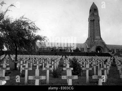 Ossuaire de Douaumont, 1941 Banque D'Images