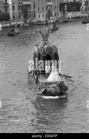 Romy Schneider et Karlheinz Boehm à Venise, 1975 Banque D'Images