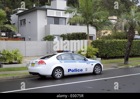 Voiture de police de Nouvelle-Galles du Sud à Palm Beach, Sydney, Australie Banque D'Images