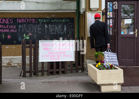 Les communistes tchèques célèbrent le 1er mai, le parti communiste, maison de vacances au centre de Prague Vystaviste Banque D'Images