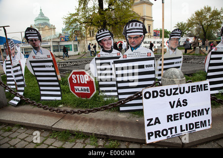 Les communistes tchèques célèbrent le 1er mai, le parti communiste, maison de vacances au centre de Prague Vystaviste Banque D'Images