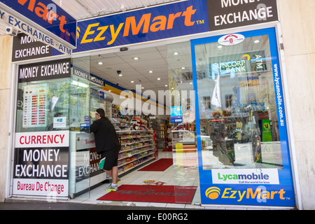 Sydney Australie,Haymarket,EzyMart,magasin de proximité,avant,entrée,AU140308216 Banque D'Images