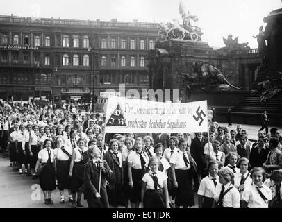 La Ligue des jeunes filles allemandes à Berlin, 1933 démontre Banque D'Images