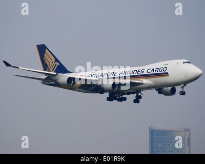 9V-SFF Singapore Airlines Cargo Boeing 747-412F, à l'atterrissage à Schiphol (AMS - EHAM), aux Pays-Bas, pic2 Banque D'Images