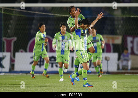 Shonan Hiratsuka Stade BMW, Kanagawa, Japon. Apr 29, 2014. Shonan Bellmare groupe de l'équipe, le 29 avril 2014 - Football : Football /2014 J.LEAGUE Division 2 match Shonan Bellmare entre Kyoto Sanga FC 3-0 au Stade BMW Shonan Hiratsuka, Kanagawa, Japon. © AFLO SPORT/Alamy Live News Banque D'Images