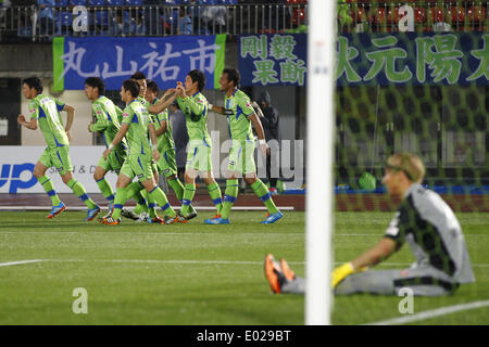 Shonan Hiratsuka Stade BMW, Kanagawa, Japon. Apr 29, 2014. Shonan Bellmare groupe de l'équipe, le 29 avril 2014 - Football : Football /2014 J.LEAGUE Division 2 match Shonan Bellmare entre Kyoto Sanga FC 3-0 au Stade BMW Shonan Hiratsuka, Kanagawa, Japon. © AFLO SPORT/Alamy Live News Banque D'Images