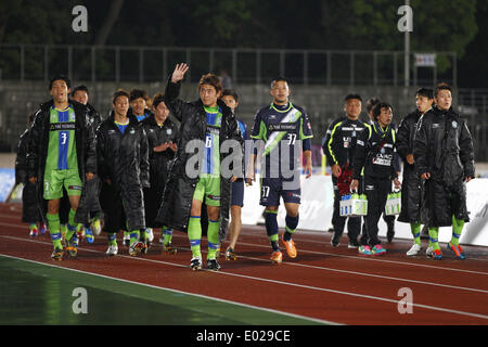 Shonan Hiratsuka Stade BMW, Kanagawa, Japon. Apr 29, 2014. Shonan Bellmare groupe de l'équipe, le 29 avril 2014 - Football : Football /2014 J.LEAGUE Division 2 match Shonan Bellmare entre Kyoto Sanga FC 3-0 au Stade BMW Shonan Hiratsuka, Kanagawa, Japon. © AFLO SPORT/Alamy Live News Banque D'Images