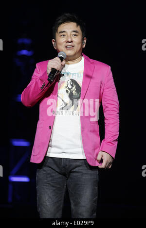 Toronto, Canada. 27 avril 2014. Hong Kong Cantopop chanteur David lui, mieux connu comme Lui Fong, effectue au Casino Rama. (J.Kan/EXImages). Banque D'Images