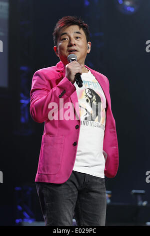 Toronto, Canada. 27 avril 2014. Hong Kong Cantopop chanteur David lui, mieux connu comme Lui Fong, effectue au Casino Rama. (J.Kan/EXImages). Banque D'Images