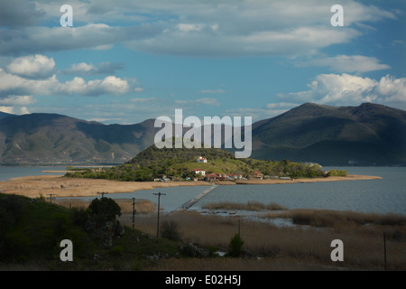 Agios Achilios islet, Mikri Prespa, Grèce Banque D'Images