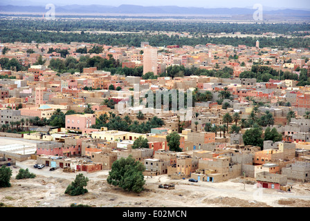 Agdz, Maroc vue sur la ville Banque D'Images