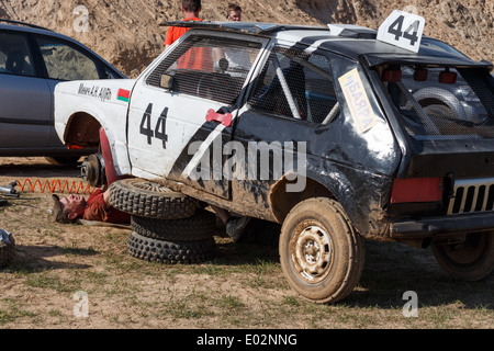 La coupe de Biélorussie sur un autocross a adoptée en avril, mai, 26-27 2014 en règlement Tulovo (région de Vitebsk Vitebsk Belarus) 2014.. Banque D'Images