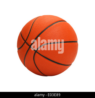 Basket-ball orange isolé sur fond blanc.