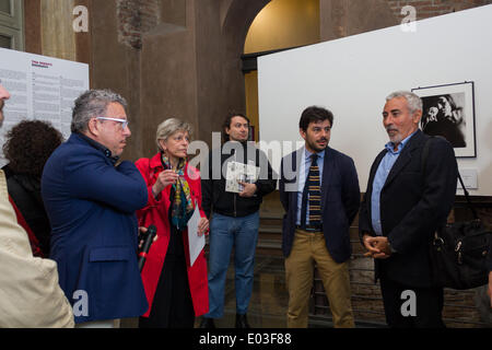 TURIN, ITALIE - 30 avril : du 1er mai au 5 octobre 2014, le Palazzo Madama accueille la rétrospective photographique dédié à Tina Modotti, dont l'exceptionnelle personnalité humaine, l'art et de la politique a fait l'un des plus célèbres photographes de femmes dans le monde. (Photo de Elena Aquila/Pacific Press) Banque D'Images