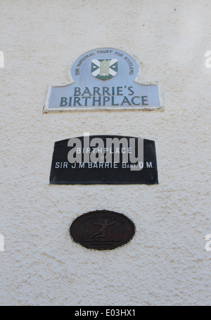 Plaque de naissance de Peter pan auteur j m barrie kirriemuir ecosse avril 2014 Banque D'Images