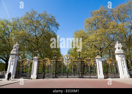 Le Canada Porte d'entrée à Green Park de Londres. Banque D'Images