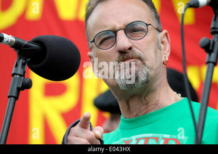 Le Président Peter Pinkney (RMT) parlant au premier mai, 2014 Banque D'Images