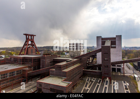 La mine de charbon de Zollverein, , en usage de 1847 à 1986, plus grande mine de charbon dans le monde. maintenant un site du patrimoine mondial de l'UNESCO. Banque D'Images