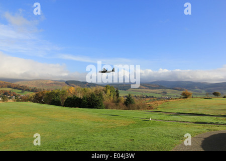 Avion survolant Moffat golf course Banque D'Images